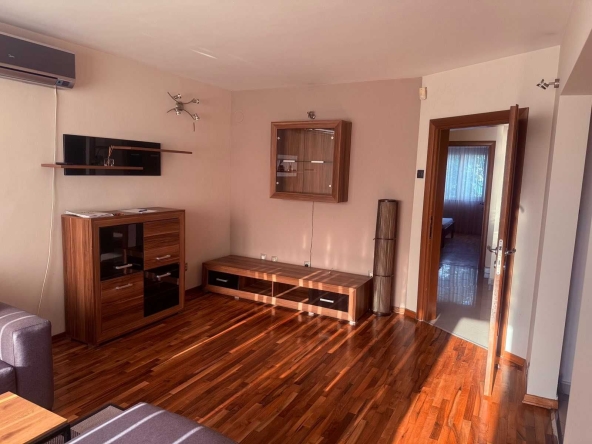 Дава се под наем Тристаен апартамент в София, Зона Б-19 - 87 кв.м за 765 € - Снимка #1