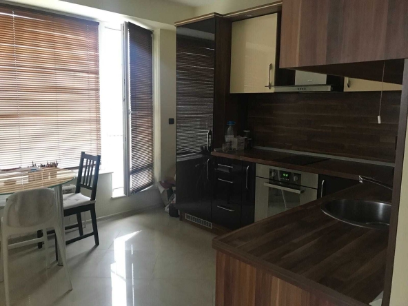 Тристаен апартамент в София, Студентски град - 99 кв.м за 1516 €/кв.м - Снимка #1