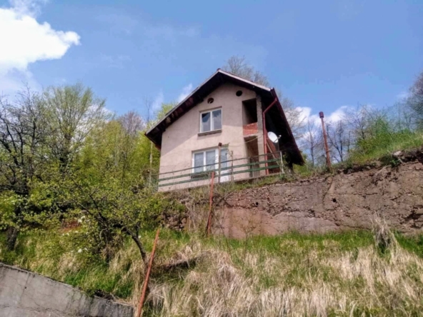 Къща в с. Ерул, Област Перник - 92 кв.м за 598 €/кв.м - Снимка #1