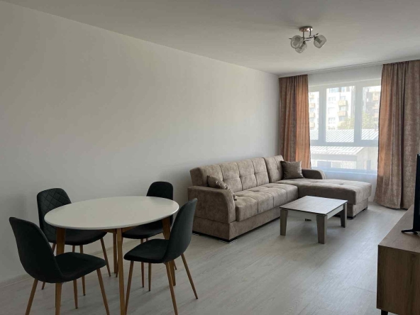 Дава се под наем Двустаен апартамент в Пловдив, Остромила - 65 кв.м за 400 € - Снимка #1