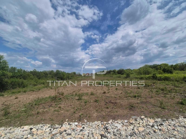 Парцел в с. Марково, Област Пловдив - 2560 кв.м за 80 €/кв.м - Снимка #1