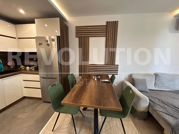 Двустаен апартамент в София, Студентски град - 50 кв.м за 3900 €/кв.м - Снимка #1