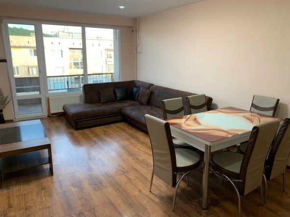 Дава се под наем Двустаен апартамент в Перник, Изток - 68 кв.м за 306 € - Снимка #1