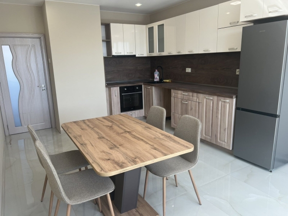 Тристаен апартамент в Русе, Мидия Енос - 78 кв.м за 1924 €/кв.м - Снимка #1