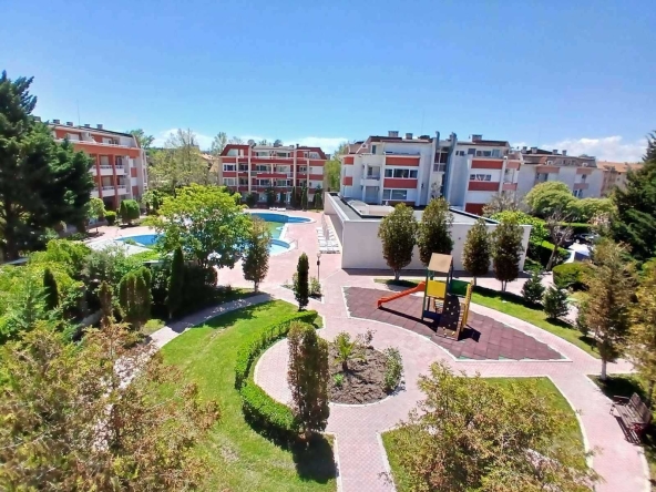 Дава се под наем Едностаен апартамент в к.к. Слънчев бряг - 50 кв.м за 300 € - Снимка #1