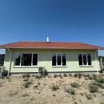 Къща в с. Граф Игнатиево, Област Пловдив - 130 кв.м за 2077 €/кв.м - Снимка #1