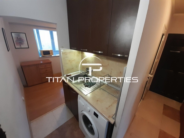 Дава се под наем Едностаен апартамент в Бургас, Славейков - 42 кв.м за 306 € - Снимка #1