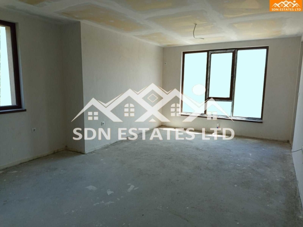 Четиристаен апартамент в Казанлък - 140 кв.м за 1130 €/кв.м - Снимка #1