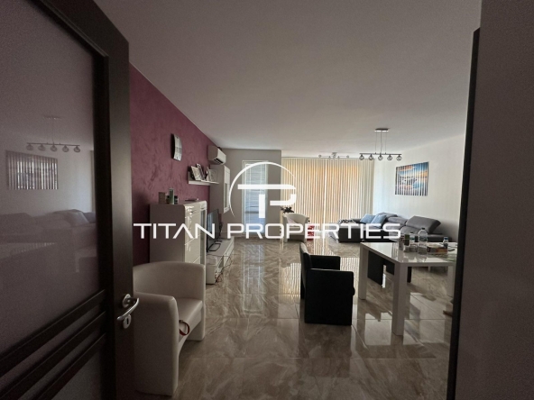 Дава се под наем Тристаен апартамент в Бургас, Лазур - 101 кв.м за 1020 € - Снимка #1