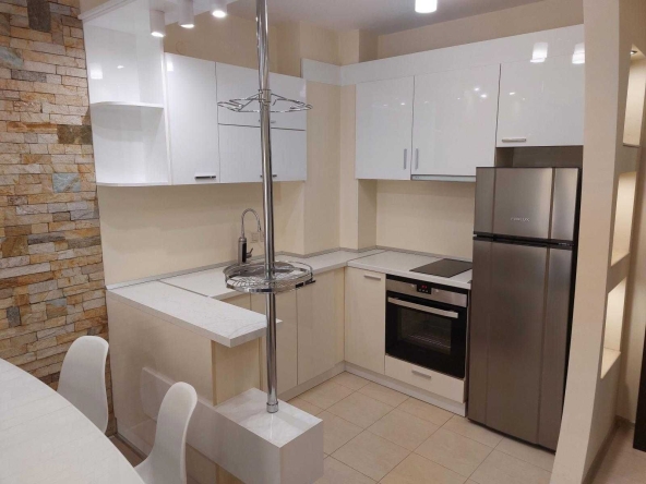 Двустаен апартамент в Пловдив, Христо Смирненски - 63 кв.м за 2064 €/кв.м - Снимка #1