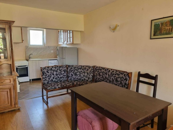 Дава се под наем Двустаен апартамент в Варна, Спортна зала - 50 кв.м за 350 € - Снимка #1