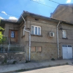 Къща в Омуртаг - 180 кв.м за 984 €/кв.м - Снимка #1