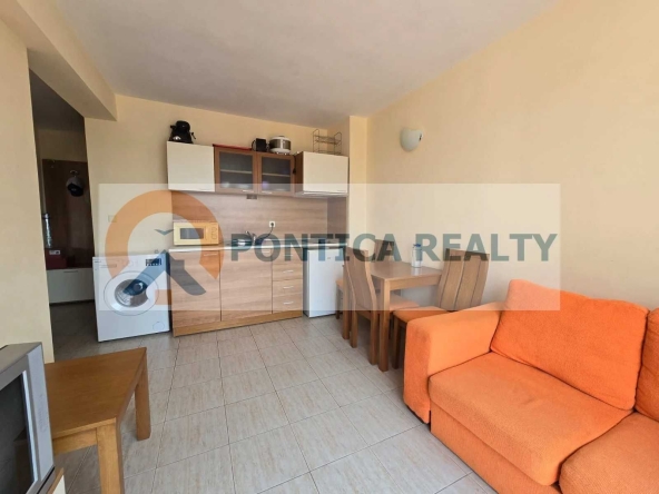 Двустаен апартамент в к.к. Слънчев бряг - 54 кв.м за 1250 €/кв.м - Снимка #1