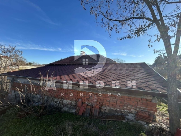 Къща в с. Лозен, Област Стара Загора - 100 кв.м за 690 €/кв.м - Снимка #1