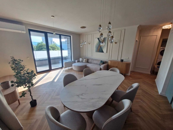 Дава се под наем Тристаен апартамент в София, Сердика - 118 кв.м за 1300 € - Снимка #1