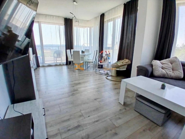 Тристаен апартамент в с. Левски, Област Варна - 120 кв.м за 2375 €/кв.м - Снимка #1