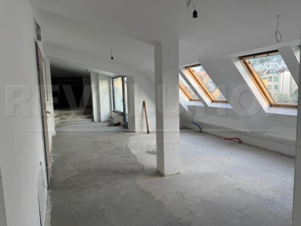 Четиристаен апартамент в София, Лозенец - 150 кв.м за 3198 €/кв.м - Снимка #1