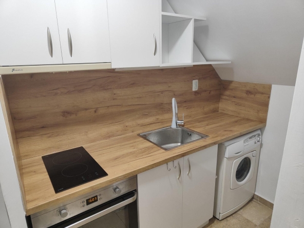 Дава се под наем Тристаен апартамент в Пловдив, Каменица 1 - 75 кв.м за 425 € - Снимка #1