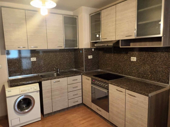 Дава се под наем Двустаен апартамент в Пловдив, Център - 63 кв.м за 400 € - Снимка #1