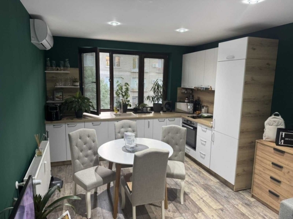 Двустаен апартамент в Плевен, Идеален център - 53 кв.м за 1829 €/кв.м - Снимка #1