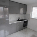 Дава се под наем Двустаен апартамент в Благоевград, Широк център - 55 кв.м за 255 € - Снимка #1