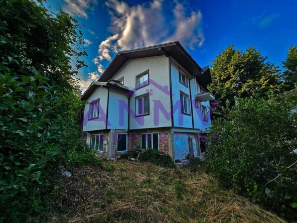 Къща в Смолян, Каптажа - 359 кв.м за 558 €/кв.м - Снимка #1