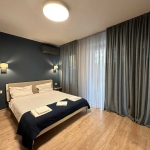 Дава се под наем Двустаен апартамент в София, Витоша - 75 кв.м за 561 € - Снимка #1