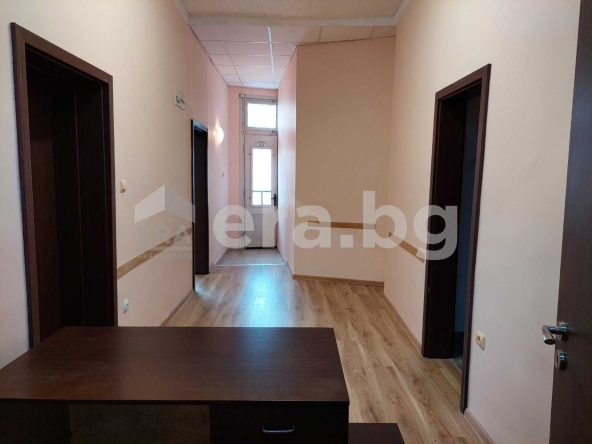 Дава се под наем Офис в Варна, Център - 75 кв.м за 700 € - Снимка #1