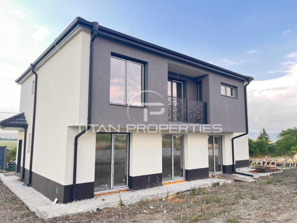 Къща в с. Хераково, Област София-област - 254 кв.м за 1438 €/кв.м - Снимка #1