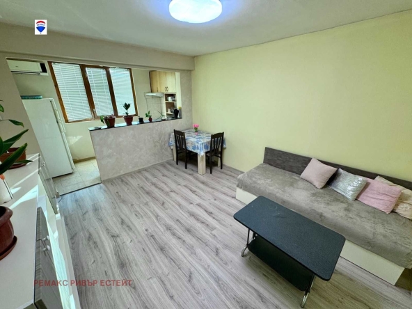 Дава се под наем Едностаен апартамент в Русе, Родина 2 - 42 кв.м за 229.5 € - Снимка #1