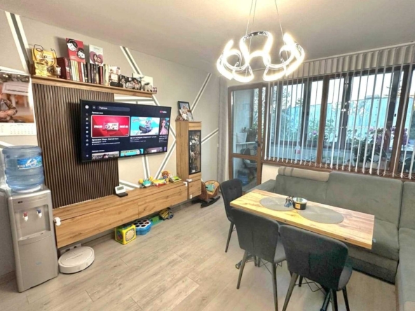 Двустаен апартамент в Добрич, Градска болница - 65 кв.м за 1664 €/кв.м - Снимка #1