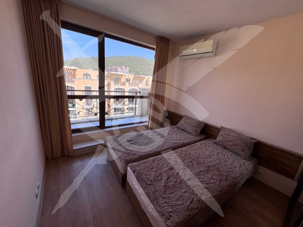 Двустаен апартамент в к.к. Елените - 82 кв.м за 842 €/кв.м - Снимка #1