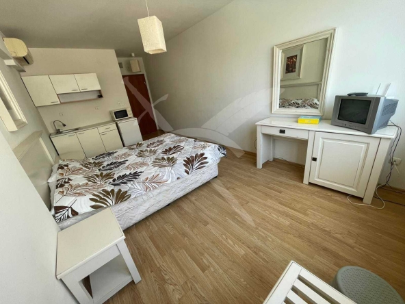 Ателие в к.к. Слънчев бряг - 30 кв.м за 1450 €/кв.м - Снимка #1