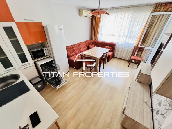 Дава се под наем Тристаен апартамент в Бургас, Възраждане - 90 кв.м за 612 € - Снимка #1