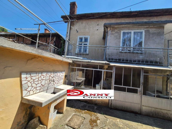 Къща в Велико Търново, Акация - 160 кв.м за 263 €/кв.м - Снимка #1