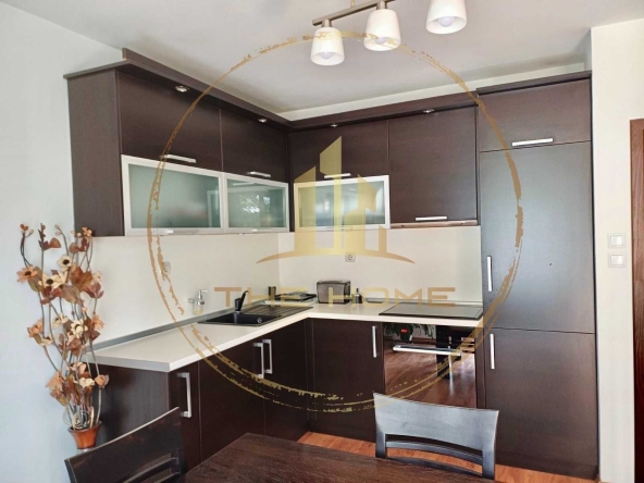 Дава се под наем Двустаен апартамент в Варна, Колхозен пазар - 70 кв.м за 500 € - Снимка #1