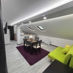 Дава се под наем Двустаен апартамент в Плевен, Широк център - 50 кв.м за 250 € - Снимка #1