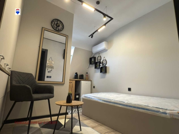 Дава се под наем  в Русе, Център - 17 кв.м за 229.5 € - Снимка #1