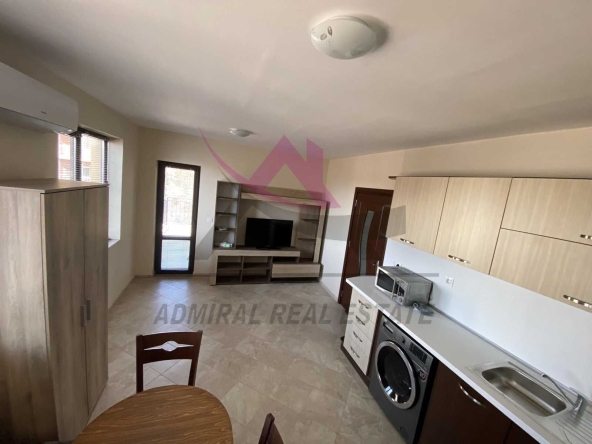 Дава се под наем Двустаен апартамент в Варна, Колхозен пазар - 55 кв.м за 375 € - Снимка #1