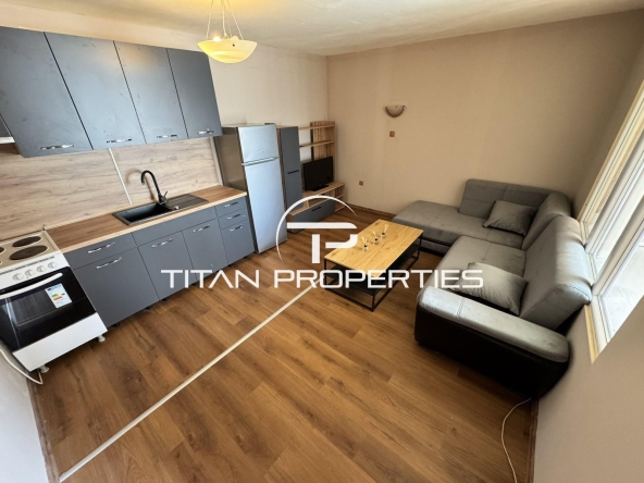 Дава се под наем Тристаен апартамент в Бургас, Славейков - 75 кв.м за 484.5 € - Снимка #1