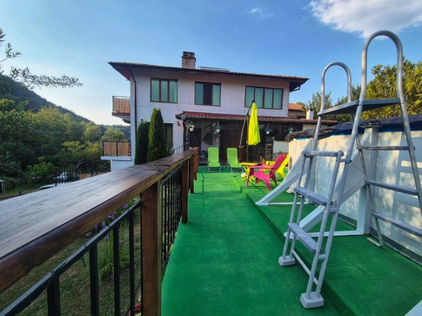 Къща в Плачковци - 212 кв.м за 883 €/кв.м - Снимка #1