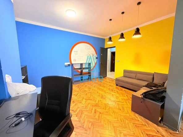 Четиристаен апартамент в София, Център - 120 кв.м за 2833 €/кв.м - Снимка #1