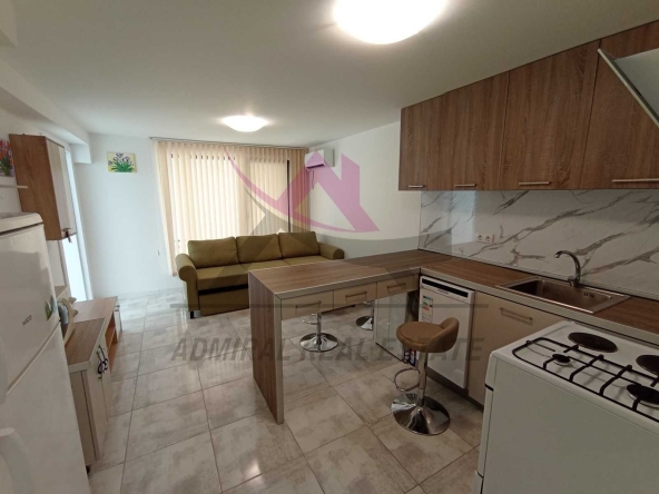 Двустаен апартамент в Варна, Бриз - 51 кв.м за 2000 €/кв.м - Снимка #1