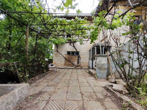 Къща в с. Гешаново, Област Добрич - 140 кв.м за 102 €/кв.м - Снимка #1