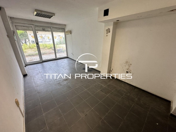 Магазин в Бургас, Лазур - 27 кв.м за 1667 €/кв.м - Снимка #1