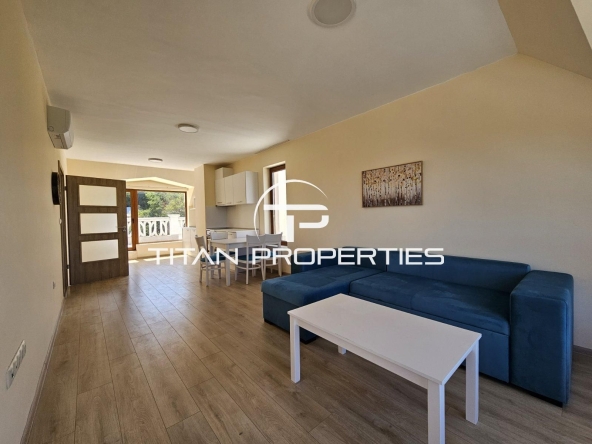 Двустаен апартамент в Варна, Аспарухово - 122 кв.м за 1353 €/кв.м - Снимка #1