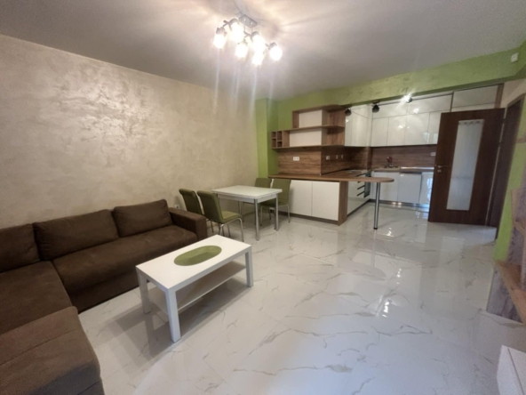 Дава се под наем Двустаен апартамент в Пловдив, Кършияка - 70 кв.м за 450 € - Снимка #1