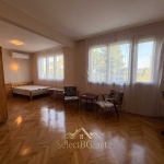 Дава се под наем Тристаен апартамент в Велико Търново, Център - 90 кв.м за 357 € - Снимка #1