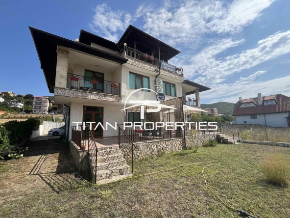 Хотел в Свети Влас - 320 кв.м за 1494 €/кв.м - Снимка #1