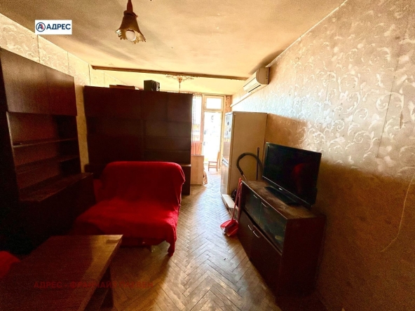 Двустаен апартамент в Враца, Център - 68 кв.м за 1275 €/кв.м - Снимка #1